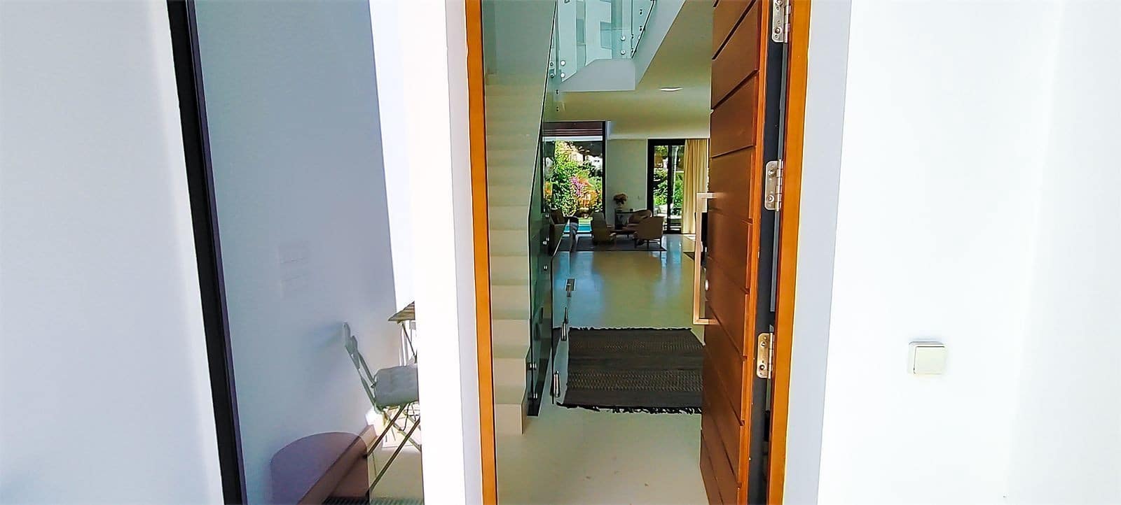 5 soveværelse Semi-Rækkehus til salg i Marbella med swimmingpool garage - € 1.695.000 (Ref: 9272450)