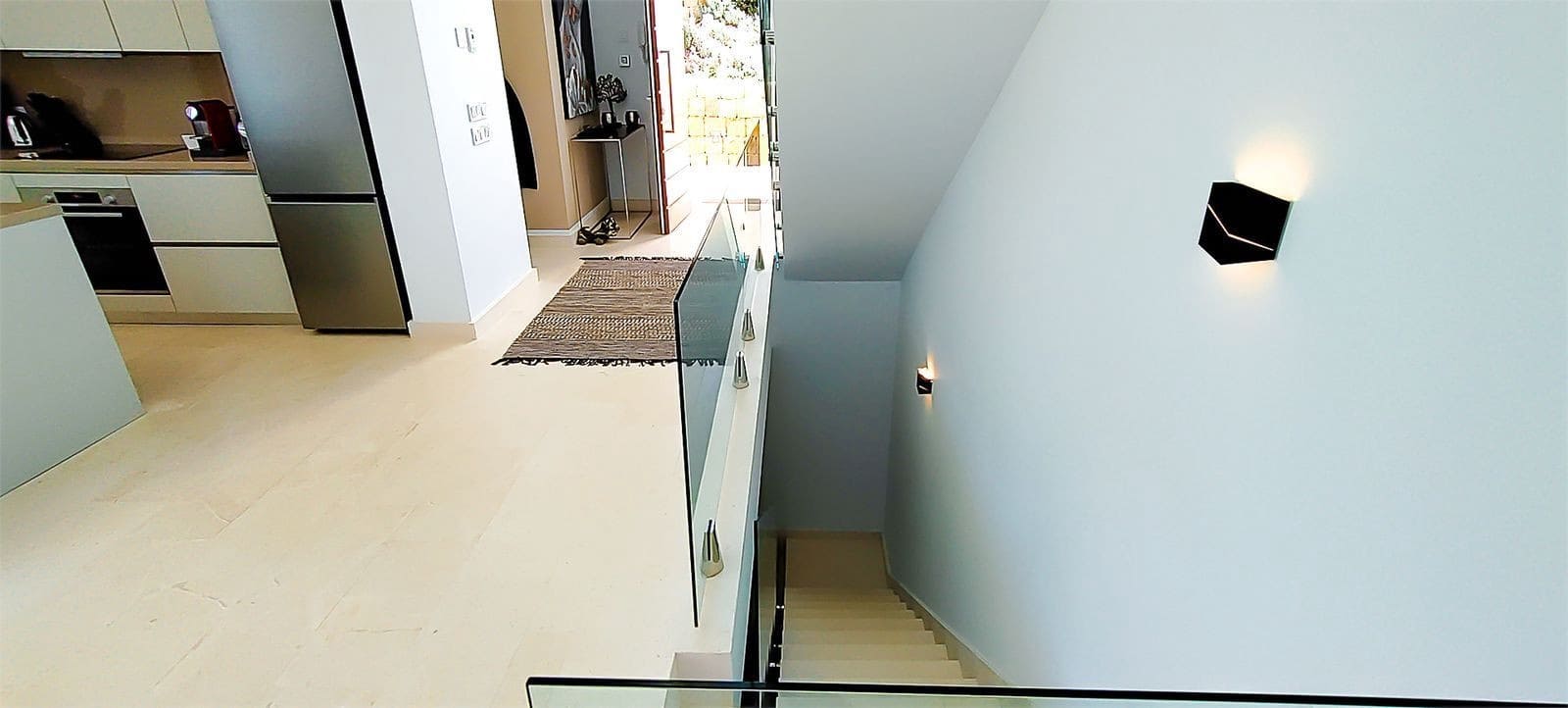 5 soveværelse Semi-Rækkehus til salg i Marbella med swimmingpool garage - € 1.695.000 (Ref: 9272450)