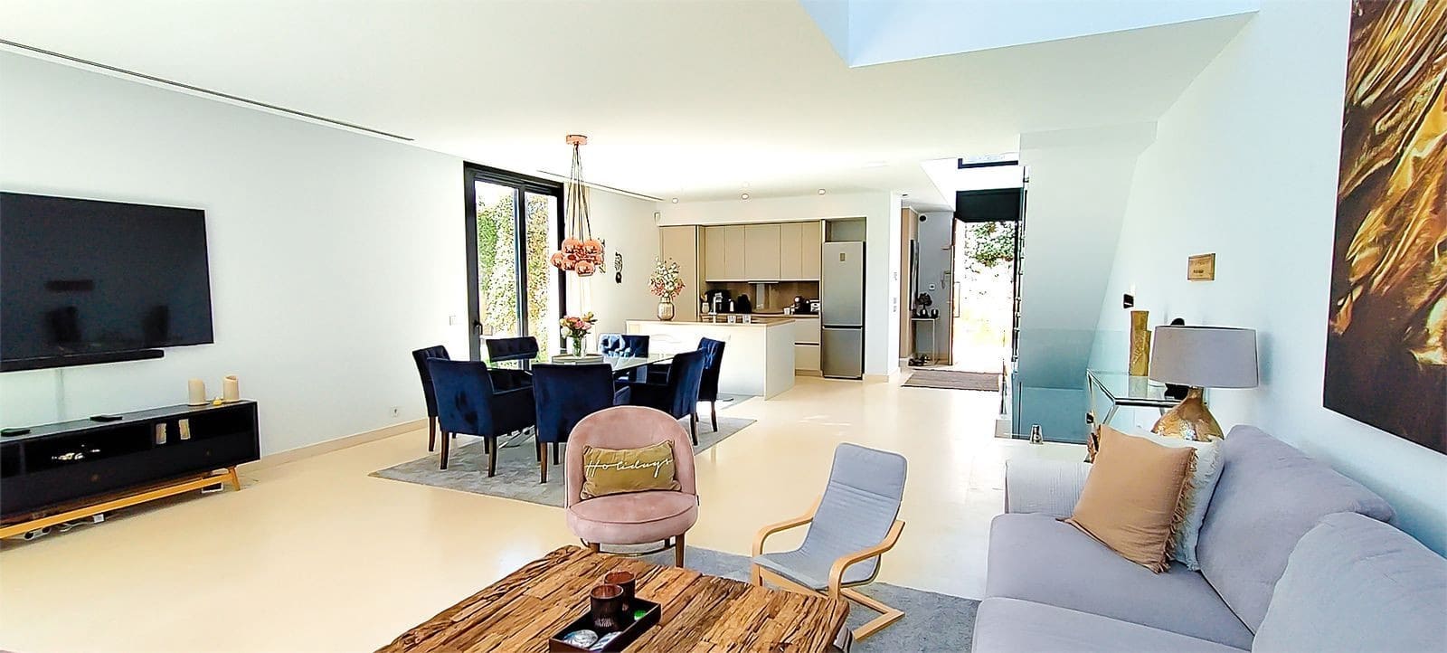 5 soveværelse Semi-Rækkehus til salg i Marbella med swimmingpool garage - € 1.695.000 (Ref: 9272450)