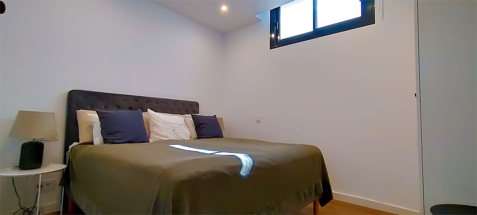 5 soveværelse Semi-Rækkehus til salg i Marbella med swimmingpool garage - € 1.695.000 (Ref: 9272450)