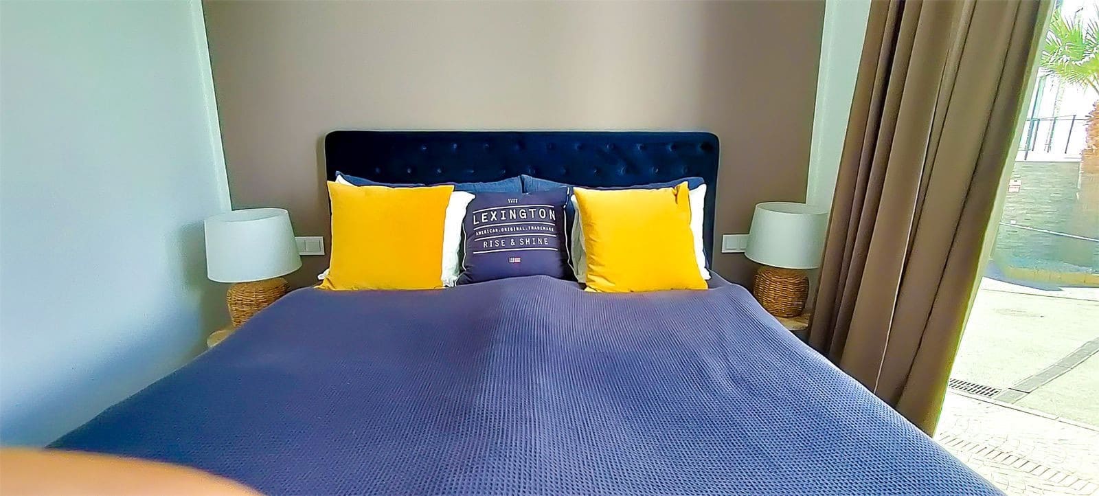 5 soveværelse Semi-Rækkehus til salg i Marbella med swimmingpool garage - € 1.695.000 (Ref: 9272450)