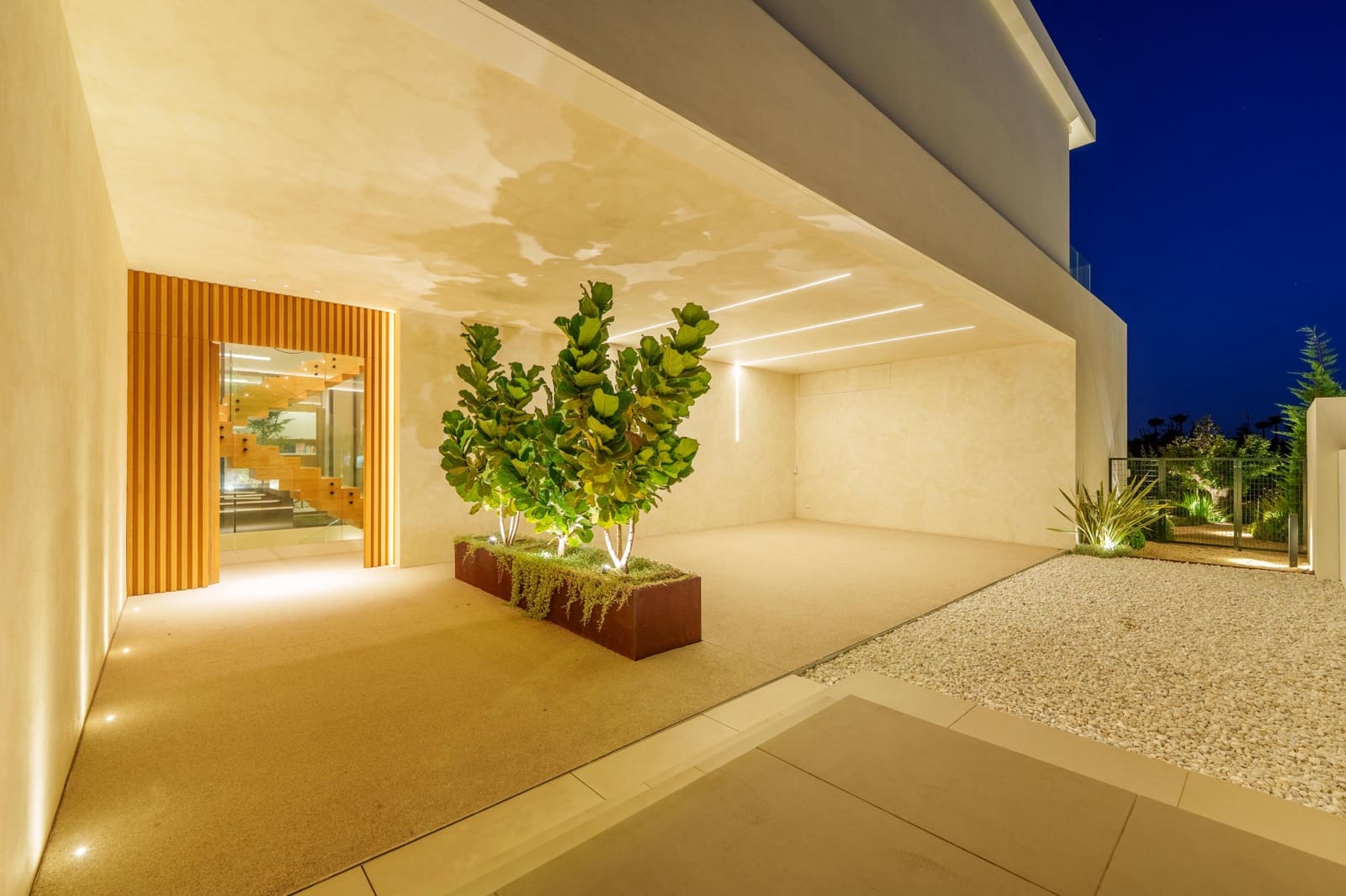 6 bedroom Villa for sale in Marbella - € 6,500,000 (Ref: 9285114)