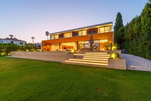 6 bedroom Villa for sale in Marbella - € 6,500,000 (Ref: 9285114)
