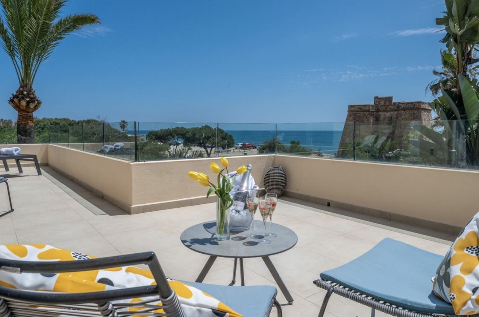 6 bedroom Villa for sale in Marbella with pool garage - € 2,400,000 (Ref: 9285118)