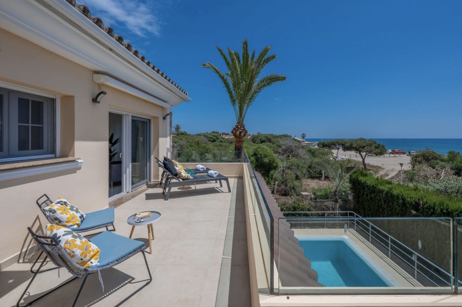 6 bedroom Villa for sale in Marbella with pool garage - € 2,400,000 (Ref: 9285118)