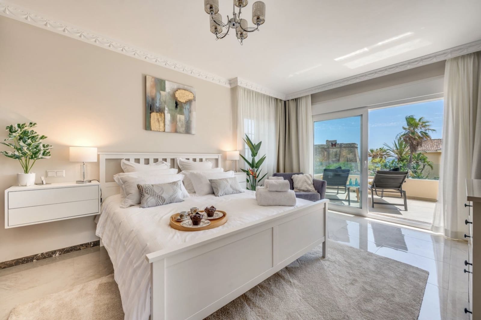 6 bedroom Villa for sale in Marbella with pool garage - € 2,400,000 (Ref: 9285118)