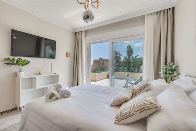 Chalet de 6 habitaciones en Marbella en venta con piscina garaje - 2.400.000 € (Ref: 9285118)