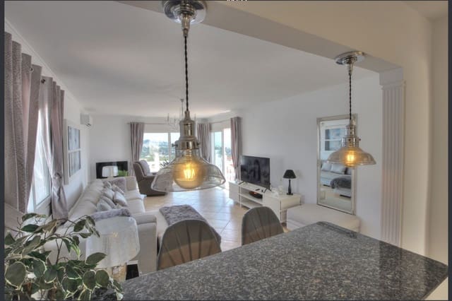 4 bedroom Villa for sale in La Cala de Mijas, Mijas with pool garage - € 995,000 (Ref: 9297406)