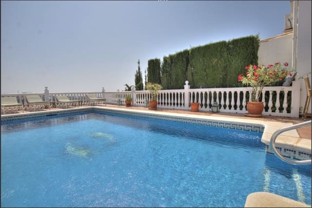 4 quarto Moradia para venda em La Cala de Mijas, Mijas com piscina garagem - 945 000 € (Ref: 9297406)
