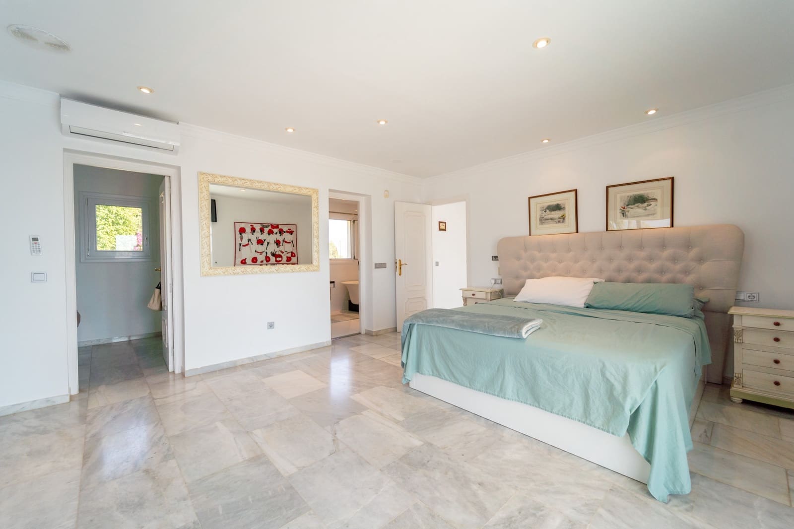 5 Zimmer Villa zu verkaufen in El Chaparral mit Pool Garage - 2.450.000 € (Ref: 9312707)