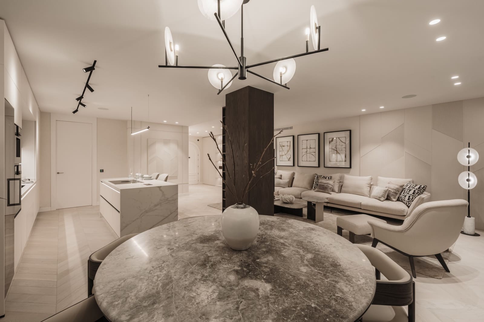 Apartamento de 4 habitaciones en Nueva Andalucia en venta - 2.750.000 € (Ref: 9312711)