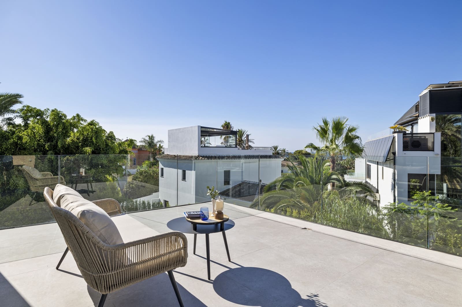 5 bedroom Villa for sale in Marbella with pool garage - € 3,450,000 (Ref: 9321745)