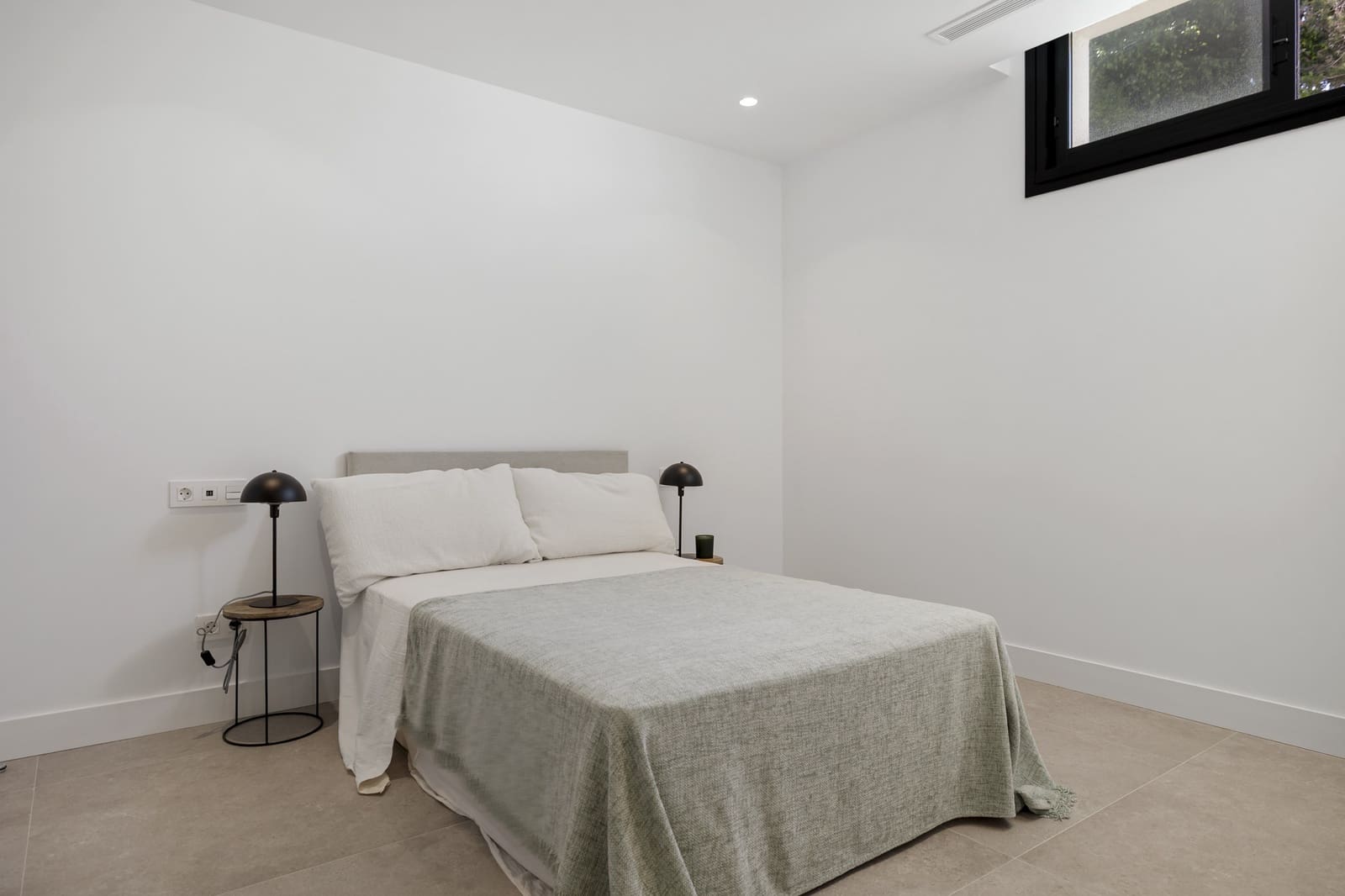 5 bedroom Villa for sale in Marbella with pool garage - € 3,450,000 (Ref: 9321745)