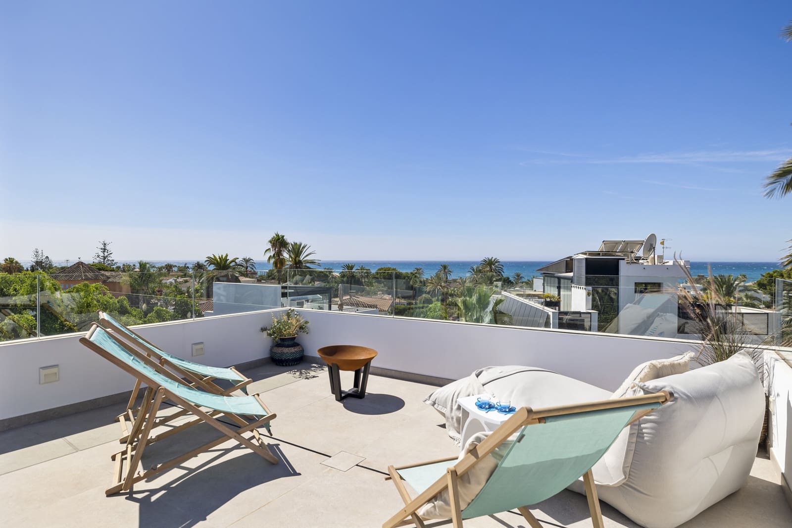 5 bedroom Villa for sale in Marbella with pool garage - € 3,450,000 (Ref: 9321745)