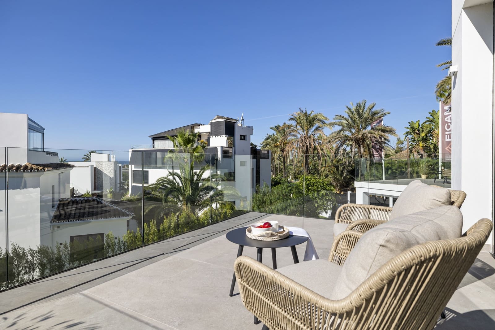 Chalet de 5 habitaciones en Marbella en venta con piscina garaje - 3.345.000 € (Ref: 9321745)