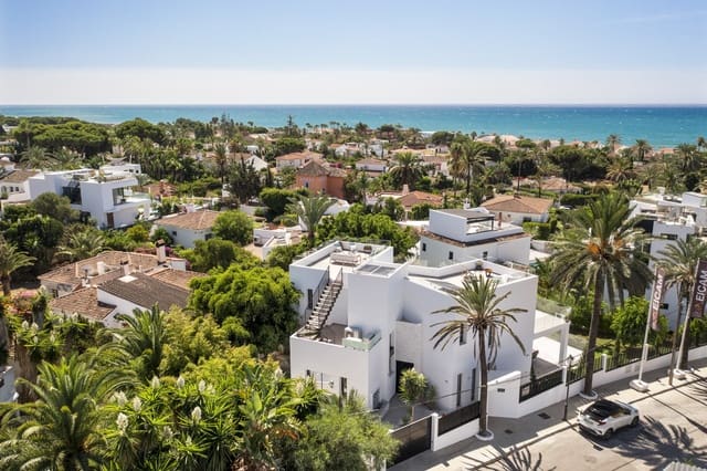 Chalet de 5 habitaciones en Marbella en venta con piscina garaje - 3.345.000 € (Ref: 9321745)