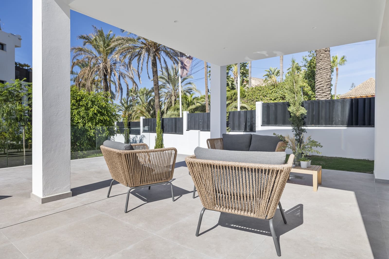 Chalet de 5 habitaciones en Marbella en venta con piscina garaje - 3.345.000 € (Ref: 9321745)