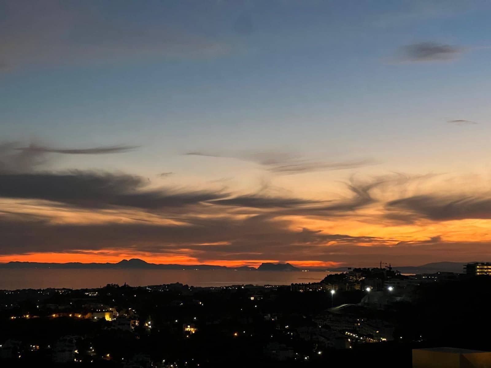 3 soverom Penthouse til salgs i La Quinta med svømmebasseng garasje - € 1 380 000 (Ref: 9341060)