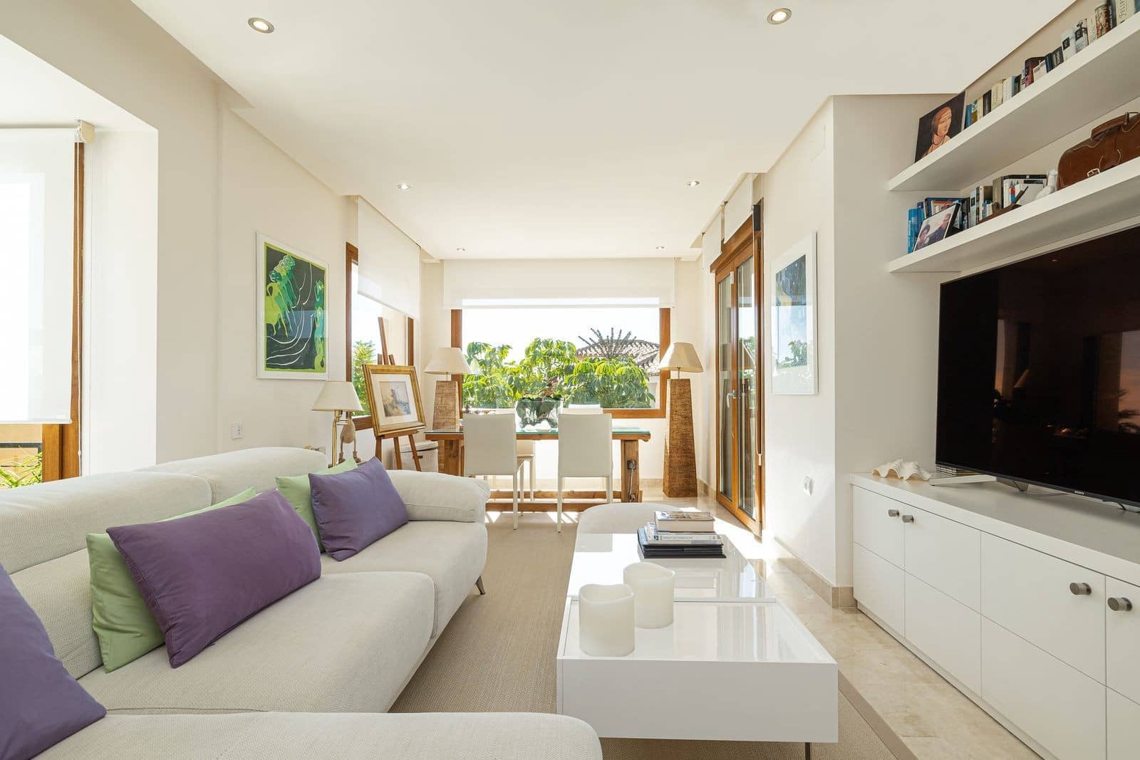 5 bedroom Villa for sale in Benahavis with pool garage - € 2,450,000 (Ref: 9341064)