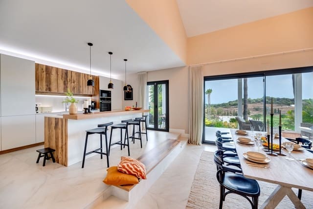 4 sovrum Villa till salu i El Paraiso, Estepona med pool garage - 2 890 000 € (Ref: 9341065)