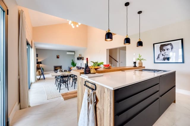 4 soveværelse Villa til salg i El Paraiso, Estepona med swimmingpool garage - € 2.980.000 (Ref: 9341065)