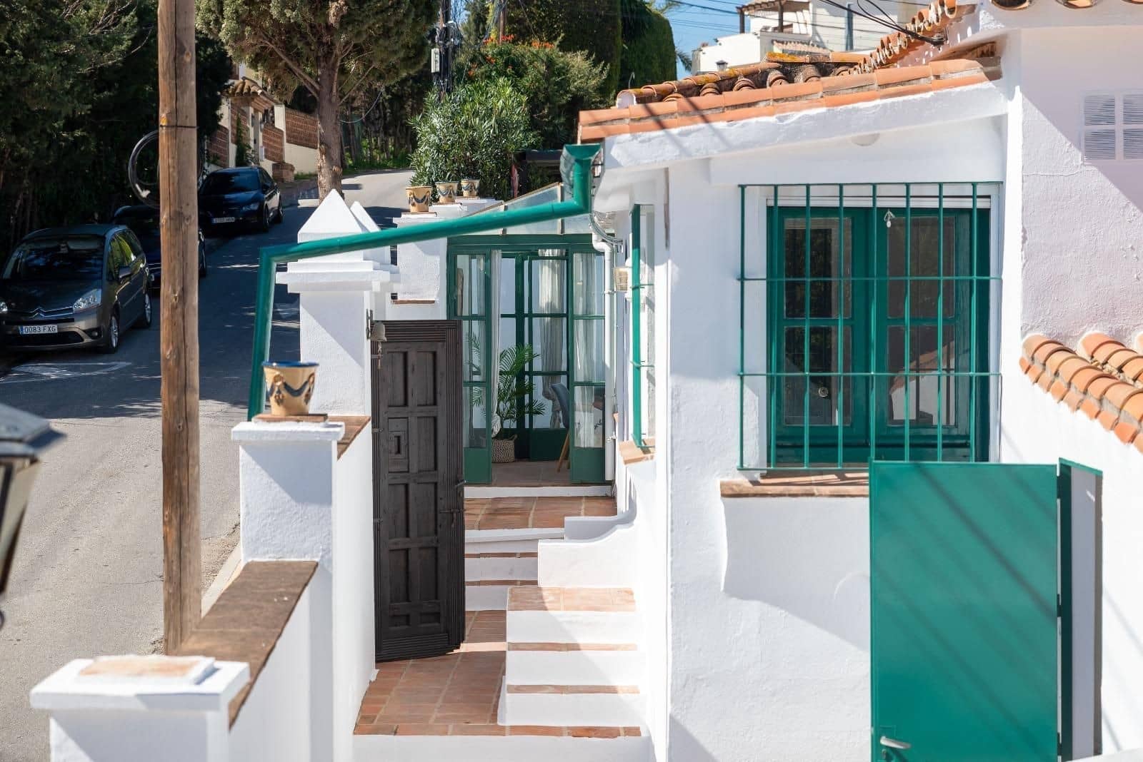 5 sovrum Villa till salu i Nueva Andalucia med pool garage - 1 690 000 € (Ref: 9341066)