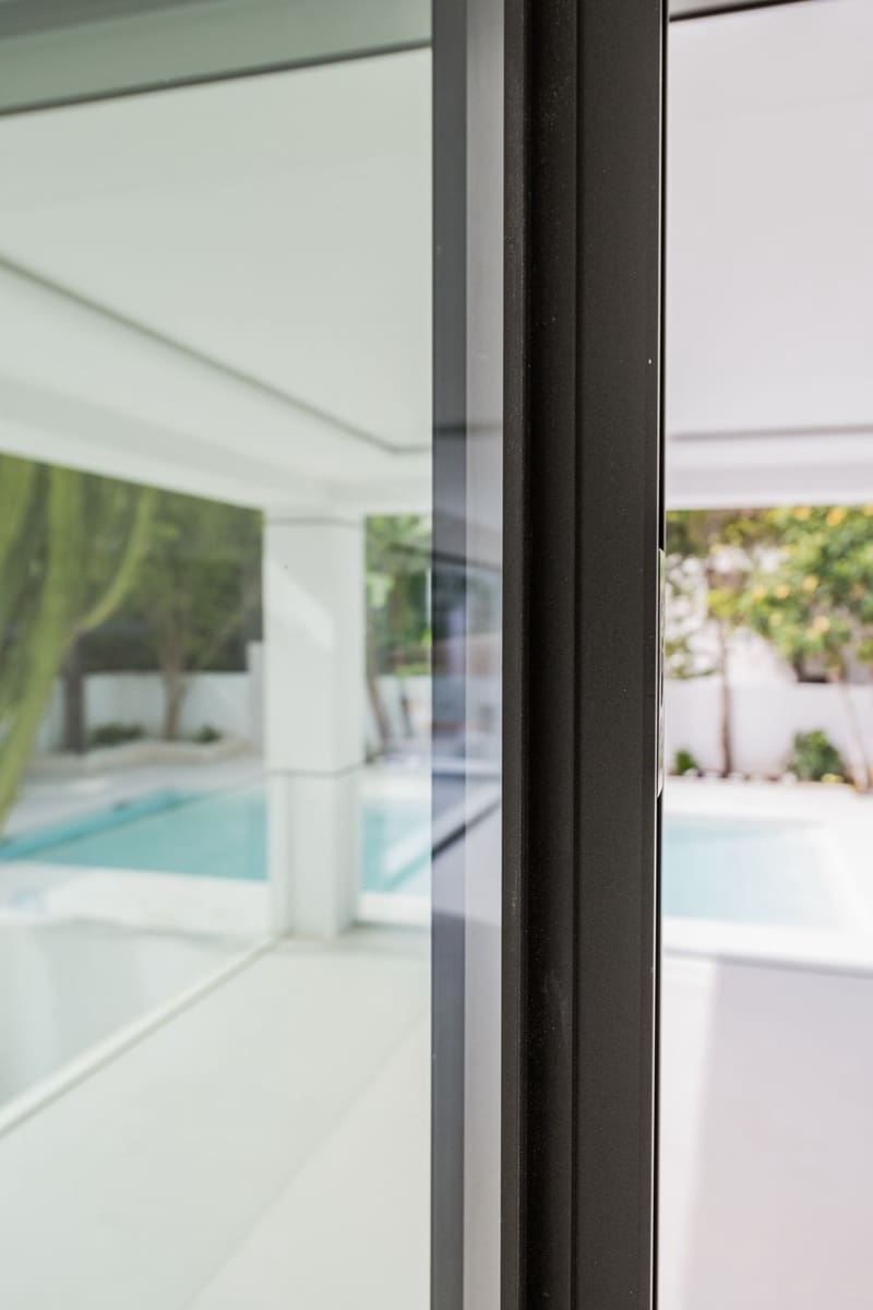 6 sovrum Villa till salu i Guadalmina med pool garage - 3 250 000 € (Ref: 9341069)