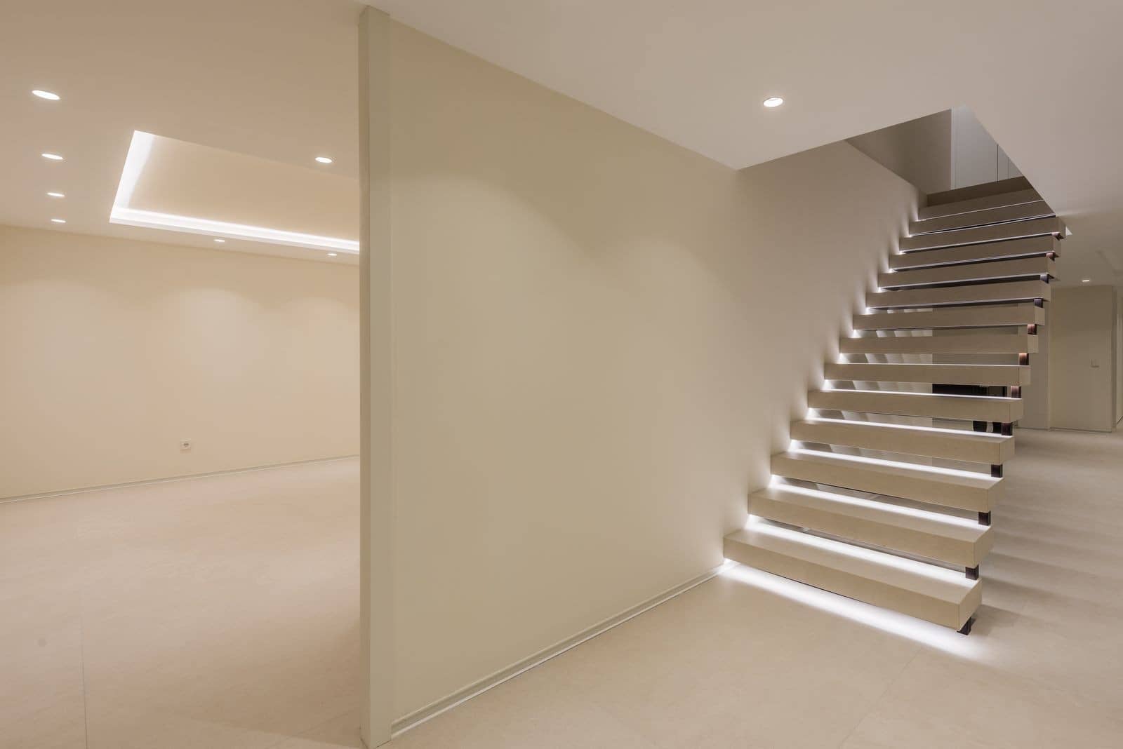 6 sovrum Villa till salu i Guadalmina med pool garage - 3 250 000 € (Ref: 9341069)