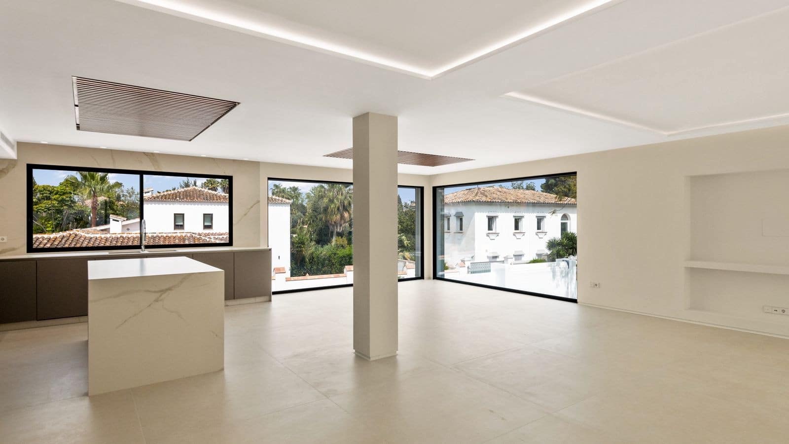 6 bedroom Villa for sale in Guadalmina with pool garage - € 2,995,000 (Ref: 9341069)