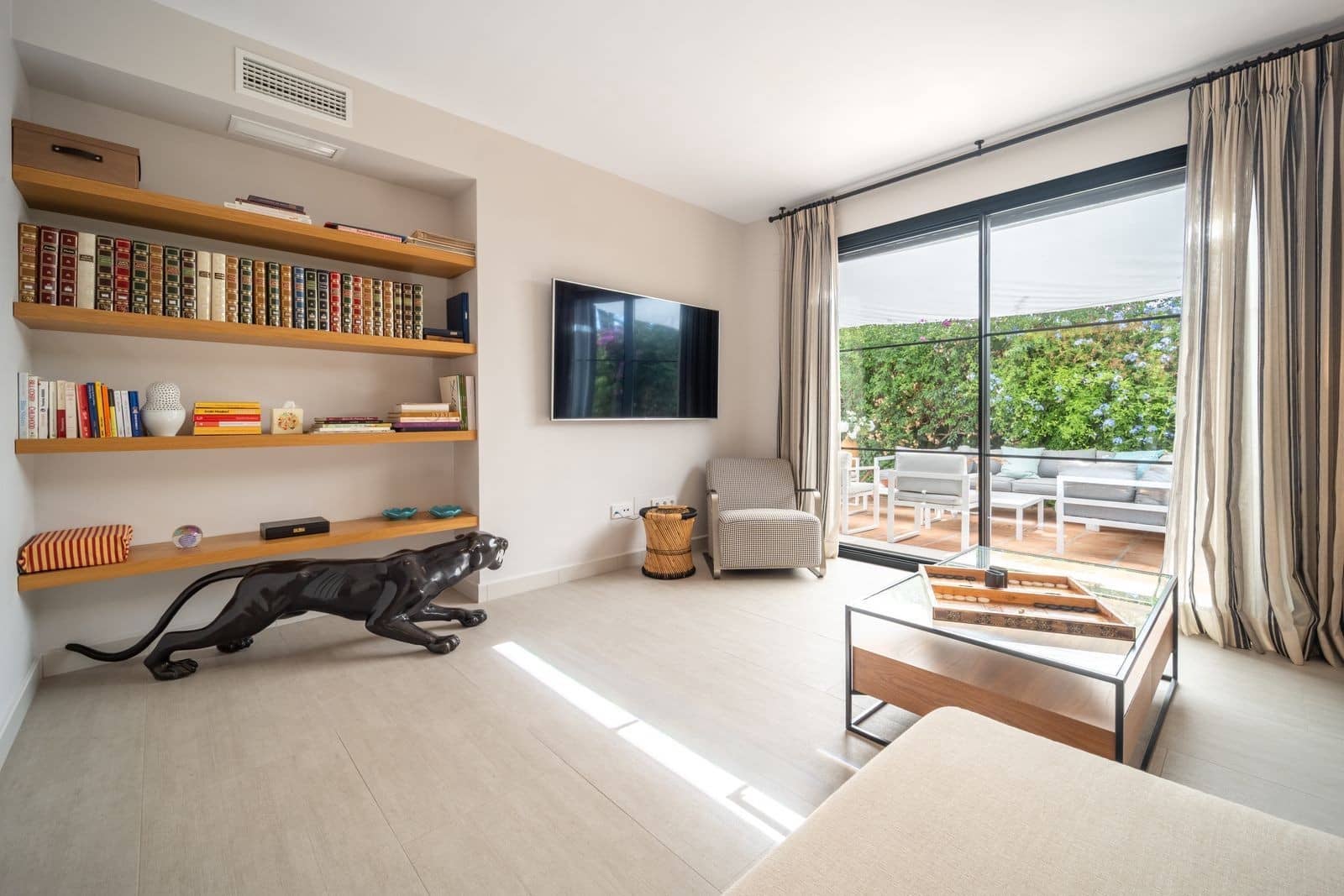 5 bedroom Villa for sale in Marbella with pool garage - € 3,475,000 (Ref: 9341070)