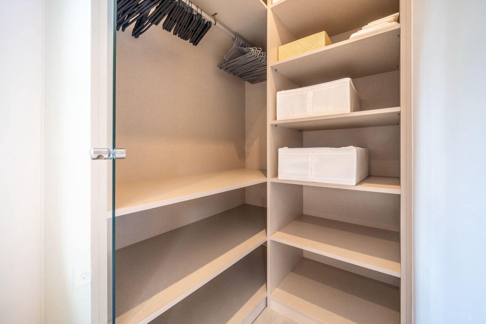 5 bedroom Villa for sale in Marbella with pool garage - € 3,475,000 (Ref: 9341070)