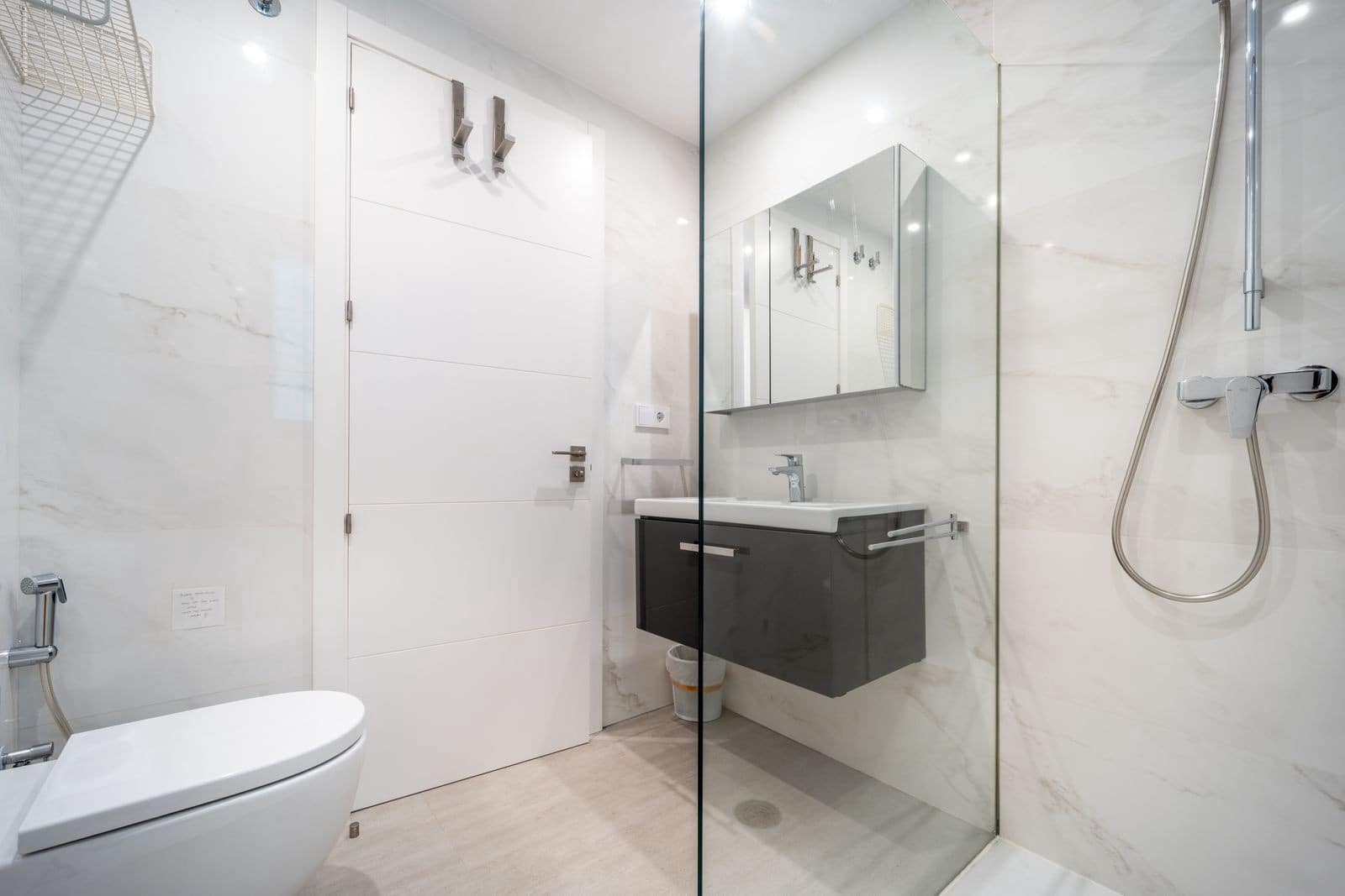 5 bedroom Villa for sale in Marbella with pool garage - € 3,475,000 (Ref: 9341070)