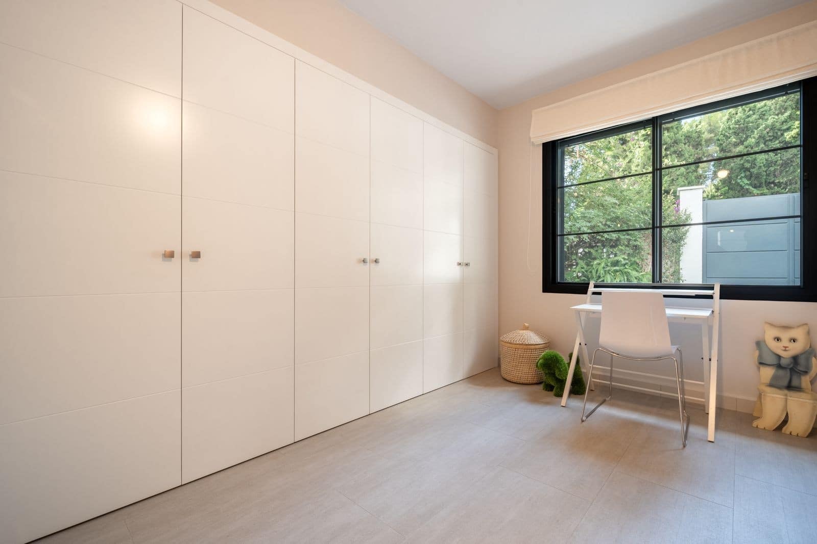 5 bedroom Villa for sale in Marbella with pool garage - € 3,475,000 (Ref: 9341070)