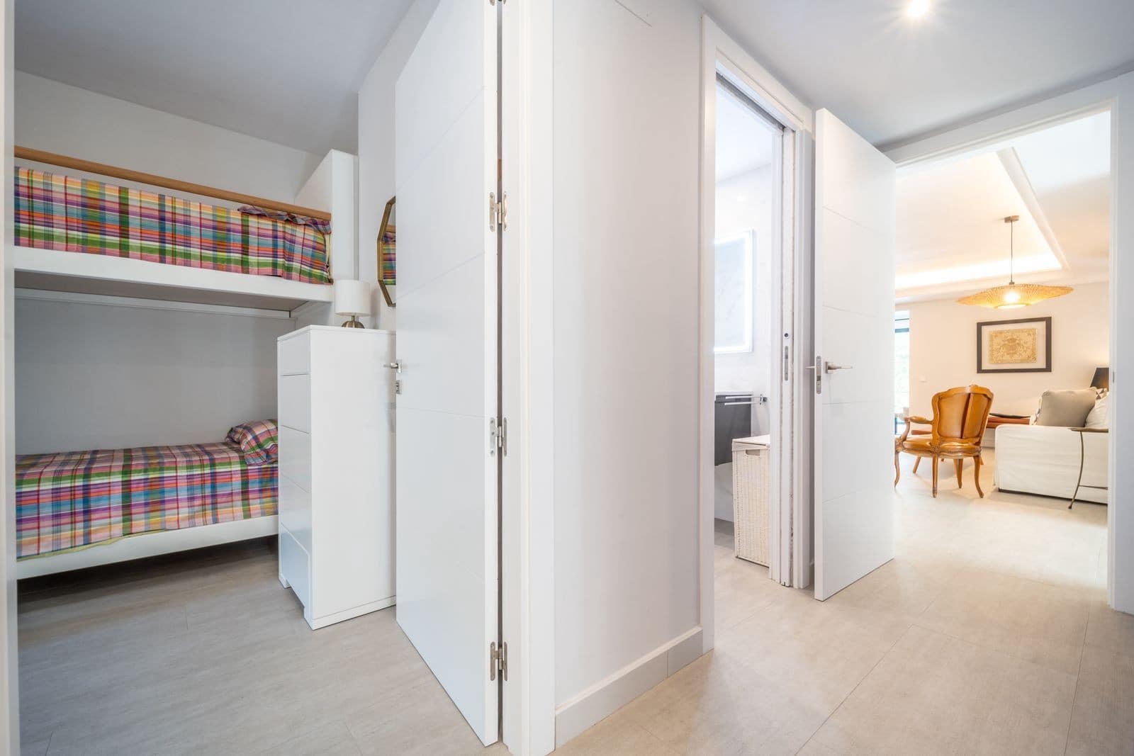 5 bedroom Villa for sale in Marbella with pool garage - € 3,475,000 (Ref: 9341070)