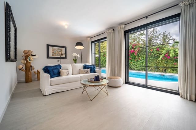 5 bedroom Villa for sale in Marbella with pool garage - € 3,475,000 (Ref: 9341070)