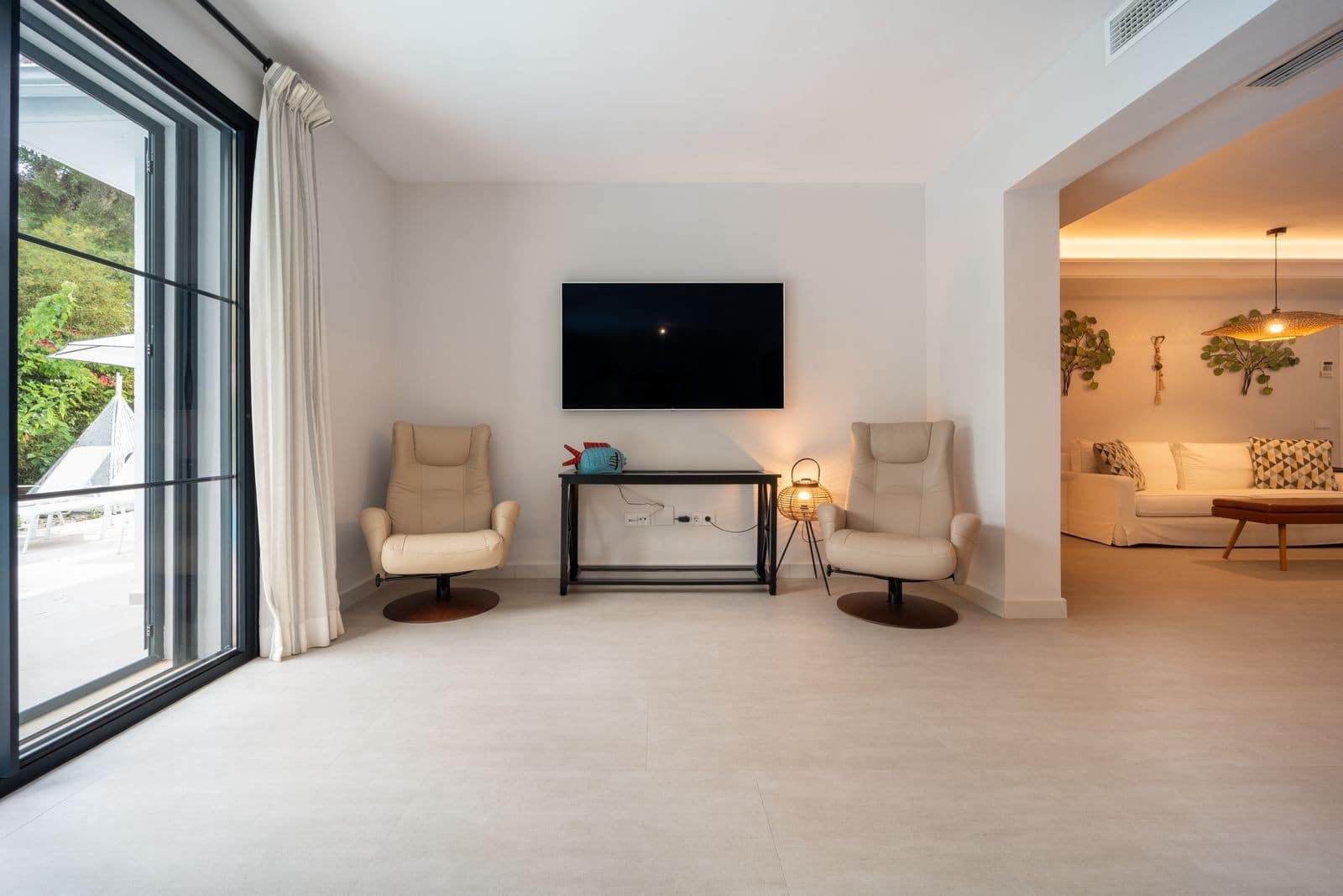 5 bedroom Villa for sale in Marbella with pool garage - € 3,475,000 (Ref: 9341070)