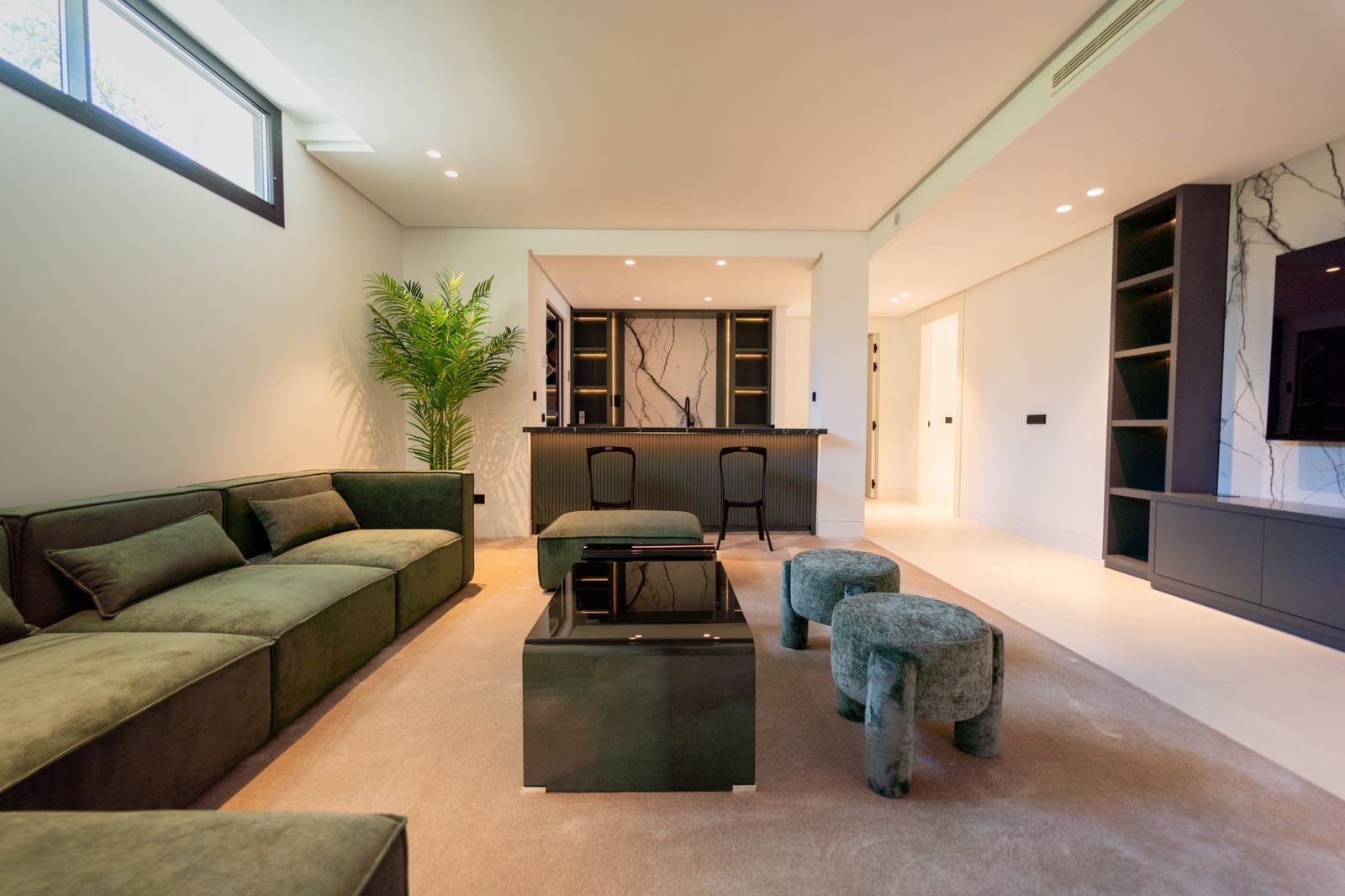 5 sypialnia Willa na sprzedaż w Nueva Andalucia z basenem garażem - 4 700 000 € (Ref: 9343100)