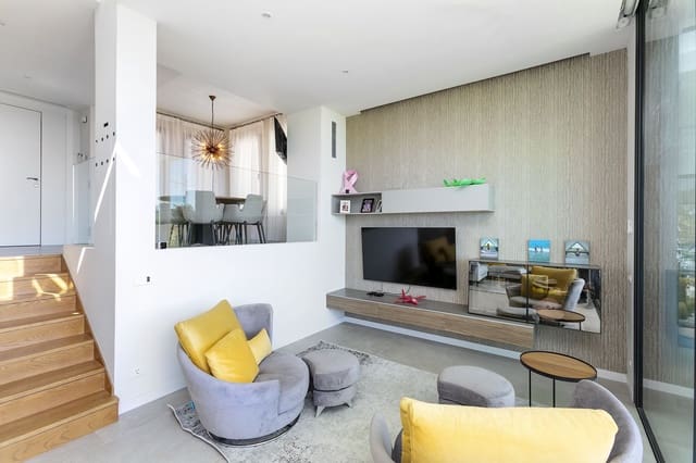 3 sypialnia Dom na sprzedaż w Marbella z basenem garażem - 1 400 000 € (Ref: 9344515)