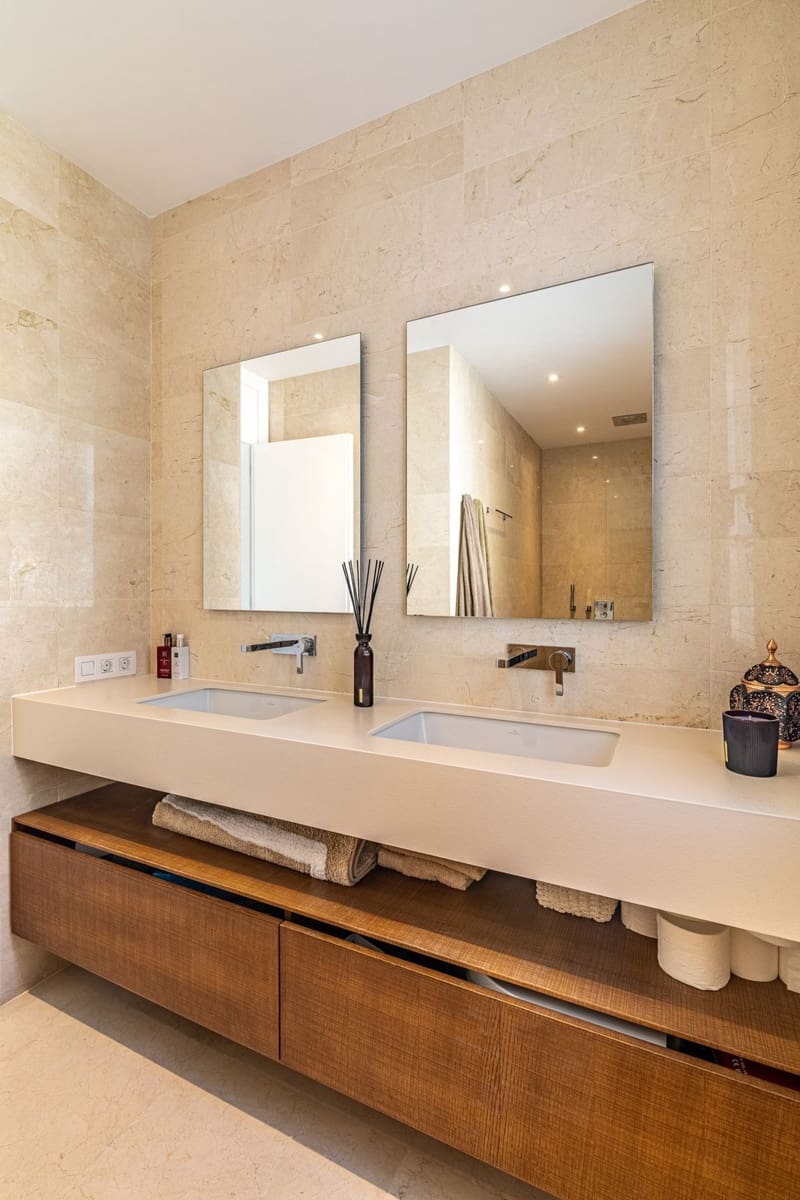 4 sovrum Villa till salu i Marbella med pool garage - 2 700 000 € (Ref: 9349243)