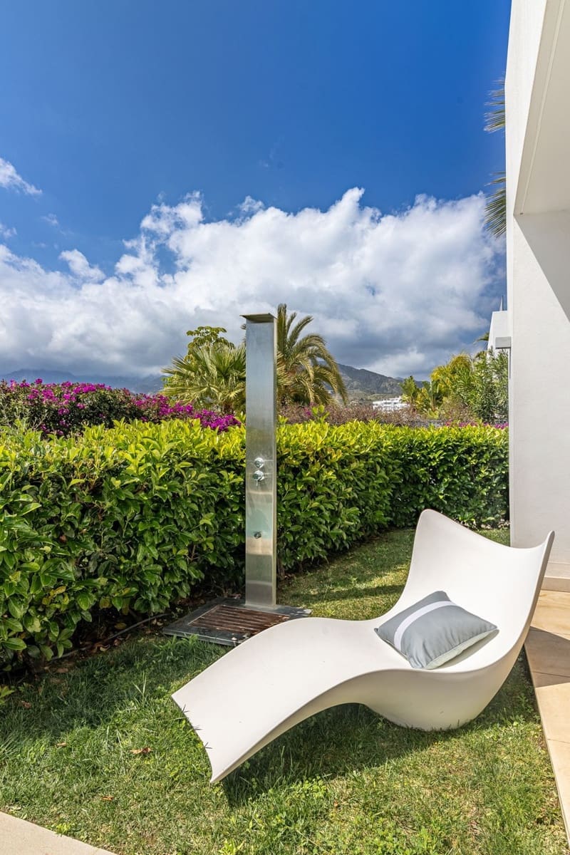 4 sovrum Villa till salu i Marbella med pool garage - 2 700 000 € (Ref: 9349243)