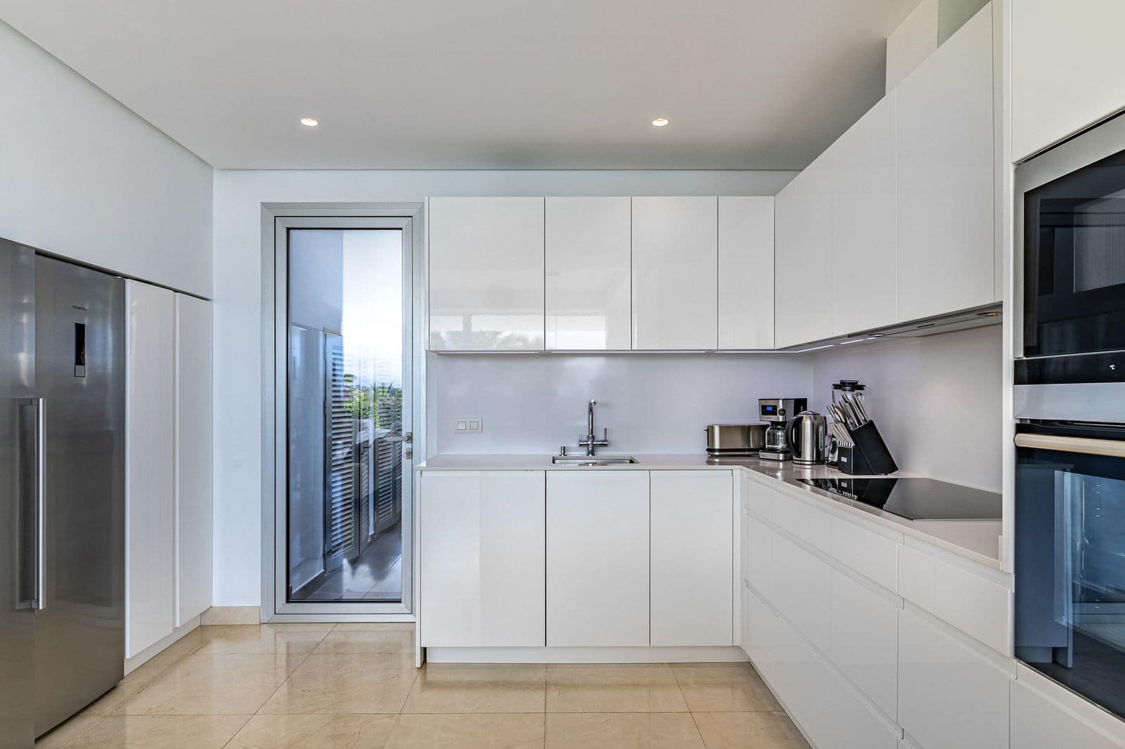 4 sovrum Villa till salu i Marbella med pool garage - 2 700 000 € (Ref: 9349243)