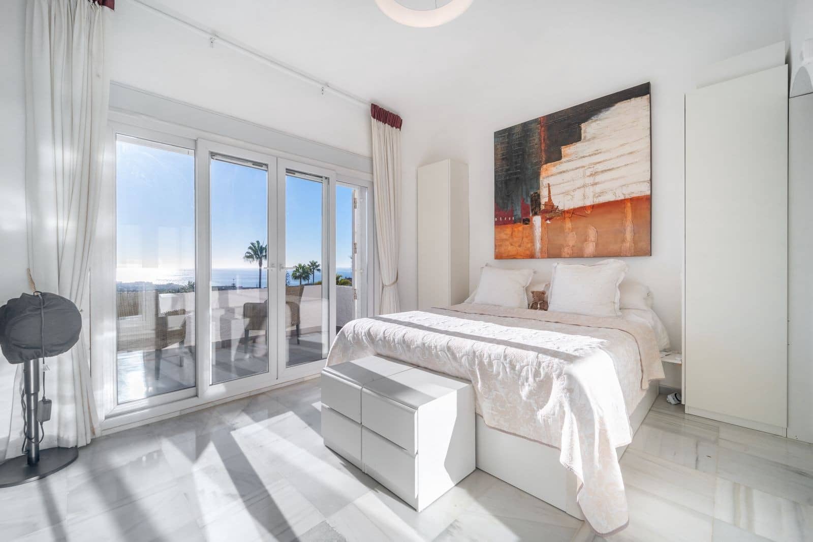 3 soveværelse Villa til salg i Calahonda med swimmingpool garage - € 995.000 (Ref: 9355609)