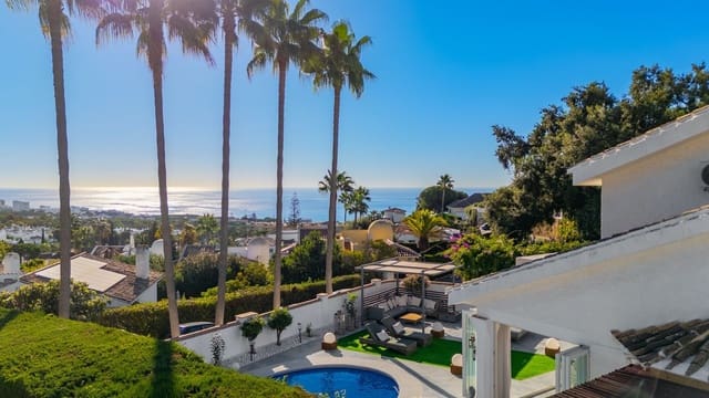 3 soveværelse Villa til salg i Calahonda, Mijas med swimmingpool garage - € 995.000 (Ref: 9355609)