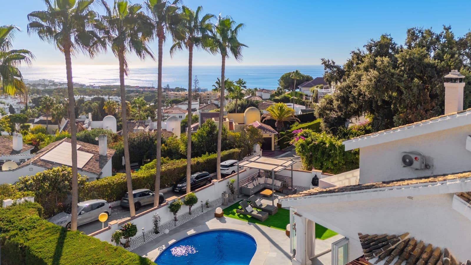 3 soveværelse Villa til salg i Calahonda med swimmingpool garage - € 995.000 (Ref: 9355609)