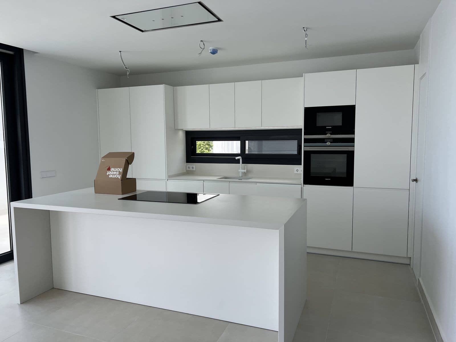 4 makuuhuone Huvila myytävänä paikassa Fuengirola mukana uima-altaan 
autotalli - 1 875 000 € (Ref: 9355611)