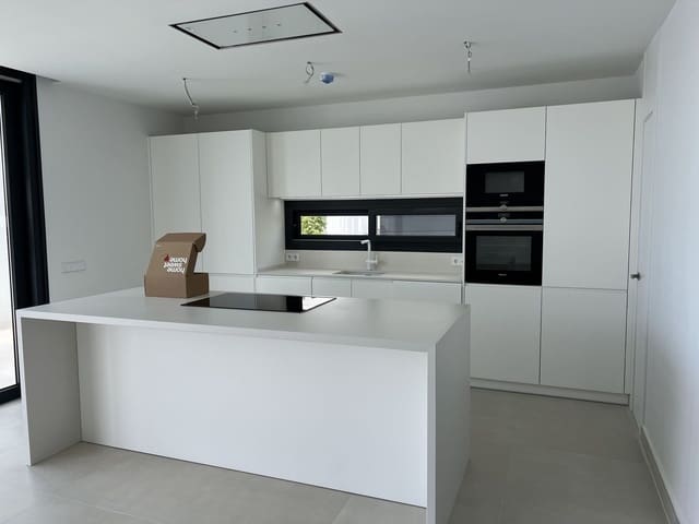 4 quarto Moradia para venda em El Higuerón, Fuengirola com piscina garagem - 1 875 000 € (Ref: 9355611)