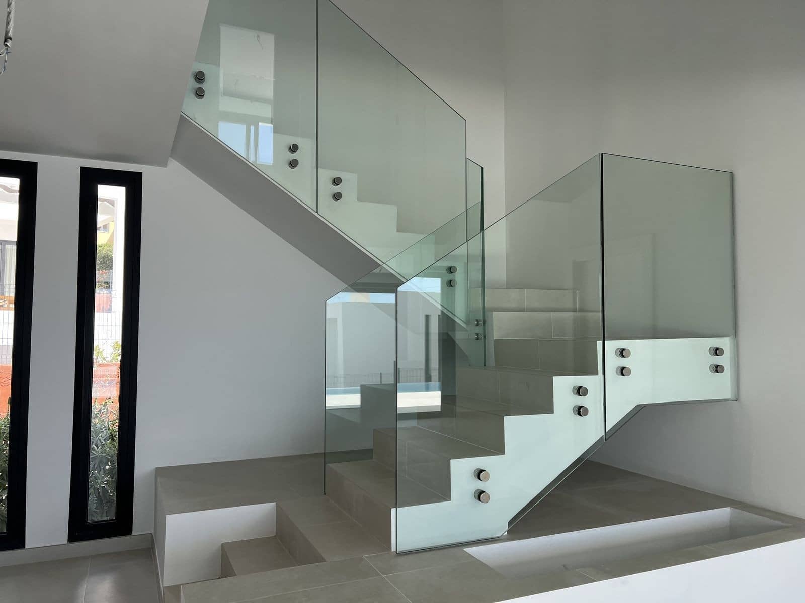 4 makuuhuone Huvila myytävänä paikassa Fuengirola mukana uima-altaan 
autotalli - 1 875 000 € (Ref: 9355611)