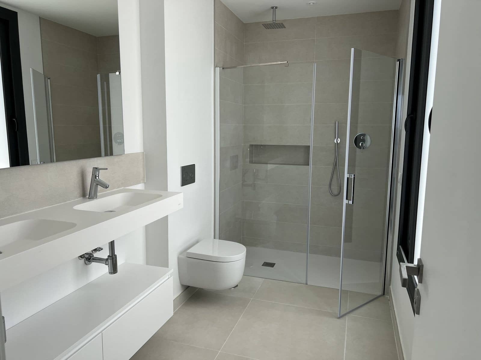 4 makuuhuone Huvila myytävänä paikassa Fuengirola mukana uima-altaan 
autotalli - 1 875 000 € (Ref: 9355611)