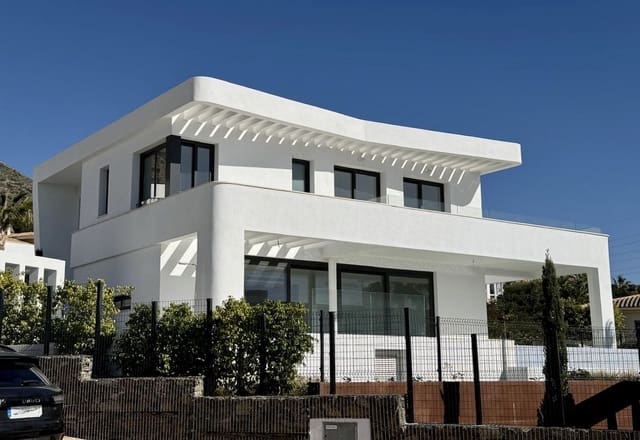 4 soverom Villa til salgs i El Higuerón, Fuengirola med svømmebasseng garasje - € 1 755 000 (Ref: 9355611)