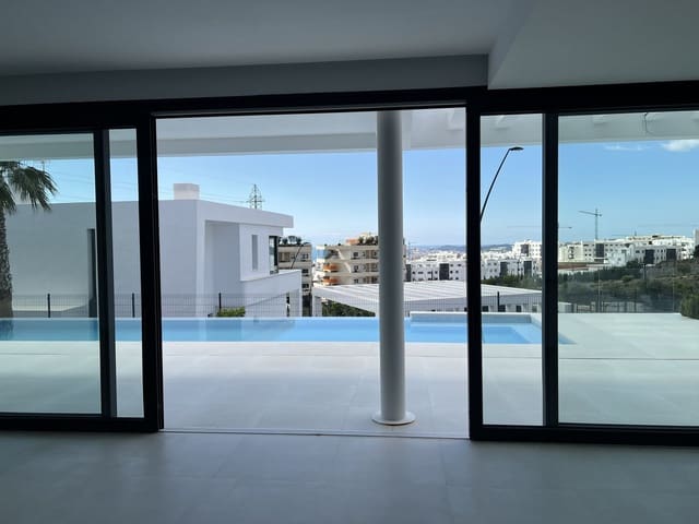 4 soverom Villa til salgs i El Higuerón, Fuengirola med svømmebasseng garasje - € 1 755 000 (Ref: 9355611)